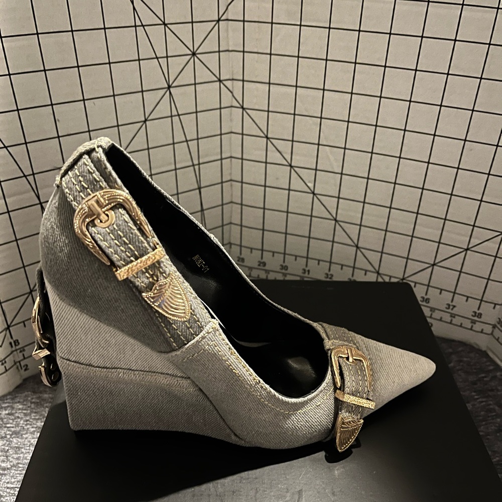 Wedge Heels - Picture 4 of 6